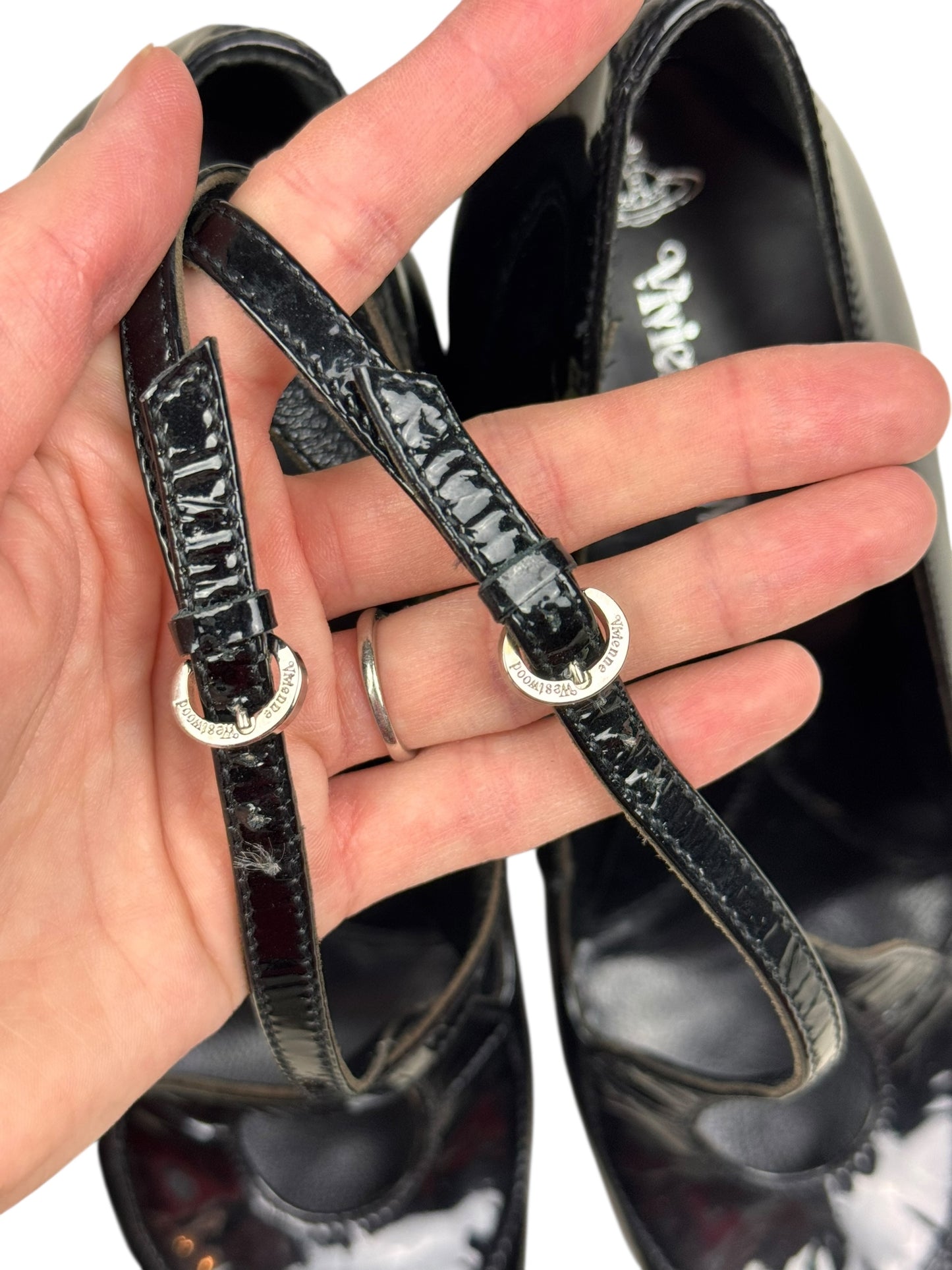 Vivienne Westwood F/W 2009 elevated platforms