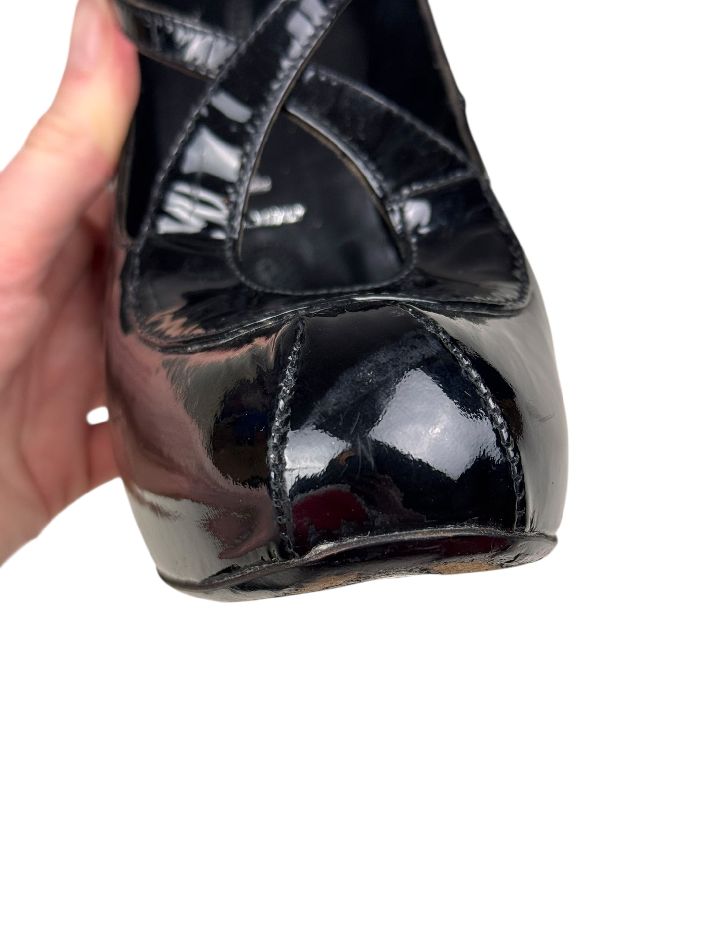 Vivienne Westwood F/W 2009 elevated platforms