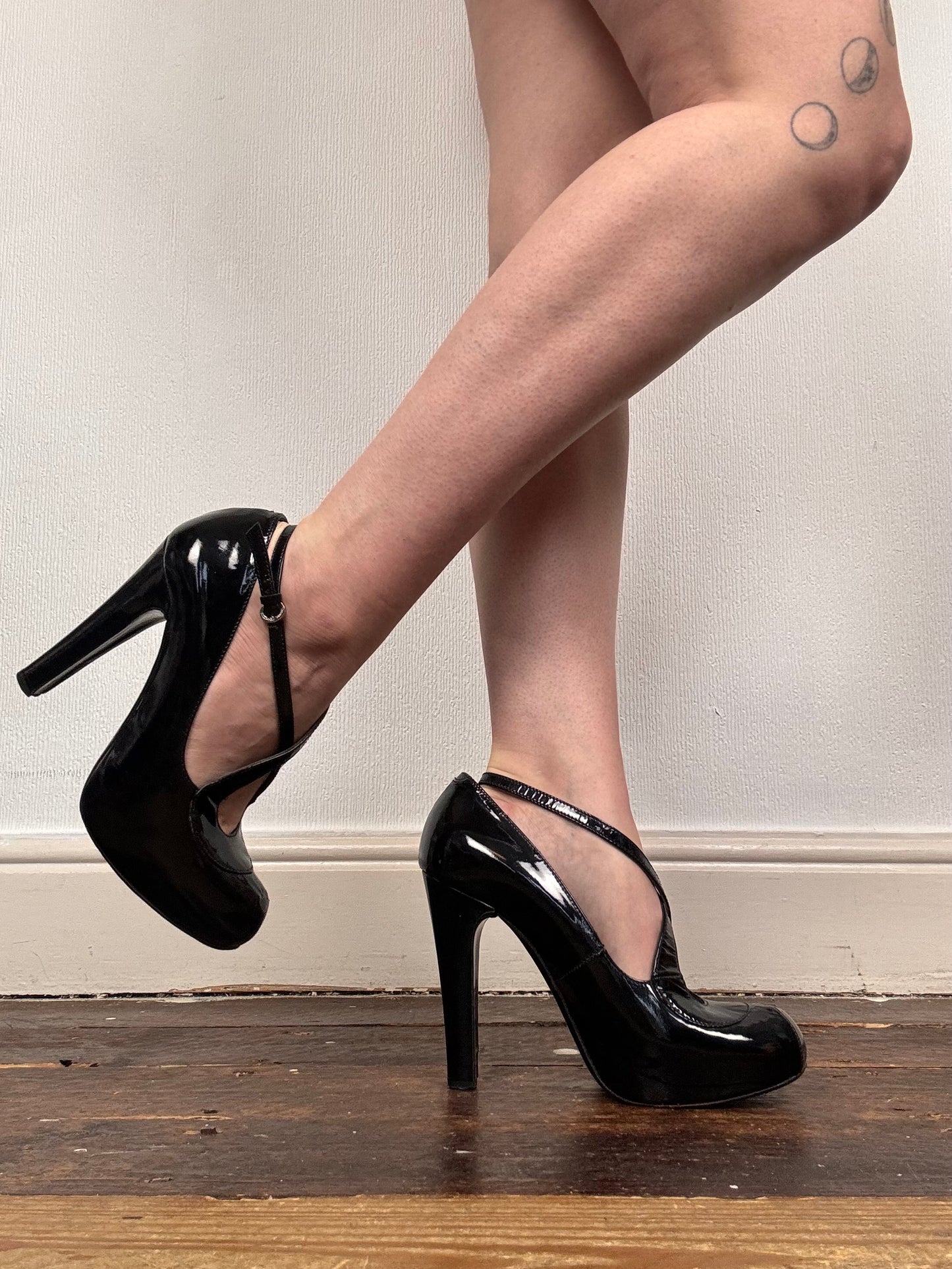 Vivienne Westwood F/W 2009 elevated platforms